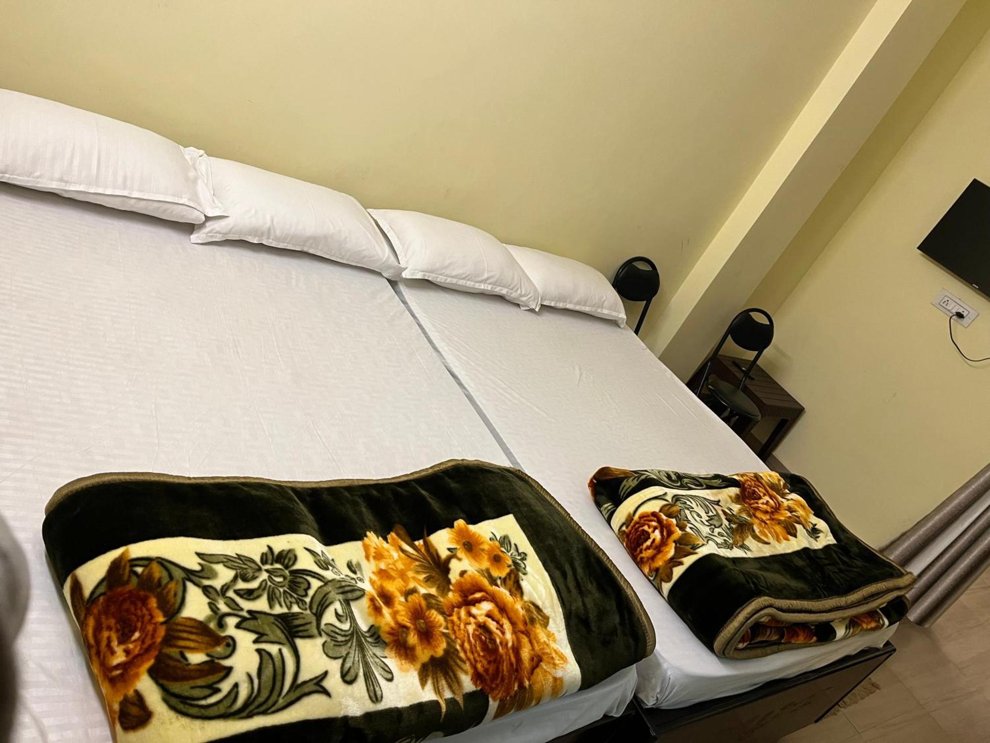 Incredible Banaras Inn 瓦拉纳西 外观 照片