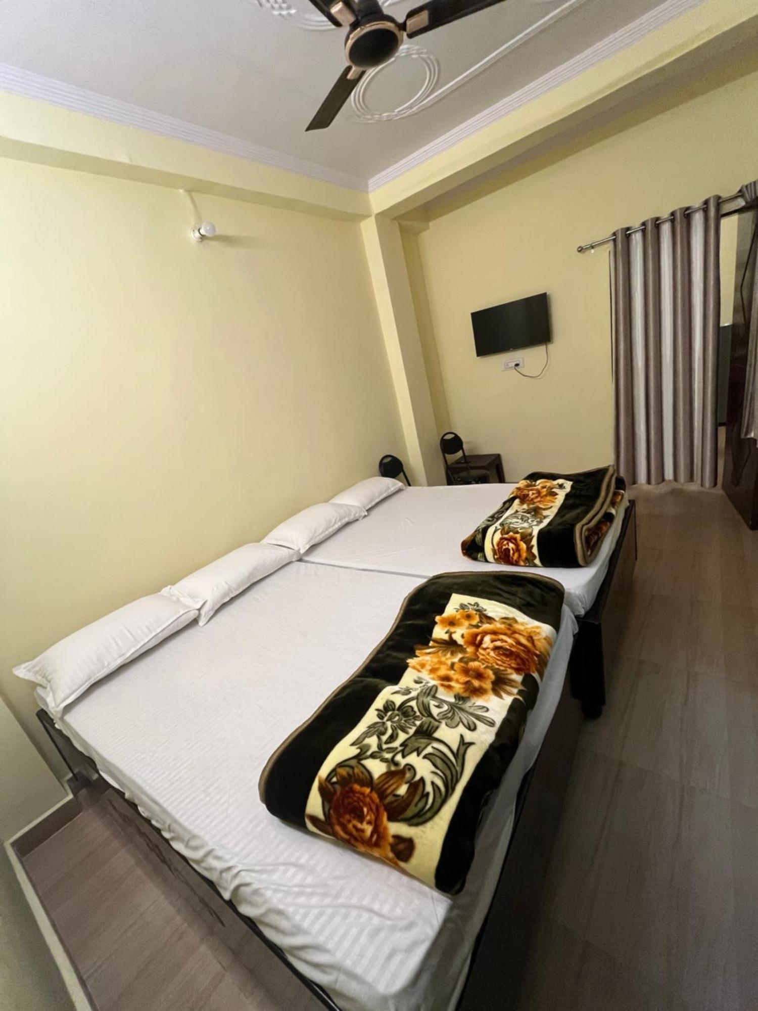 Incredible Banaras Inn 瓦拉纳西 外观 照片